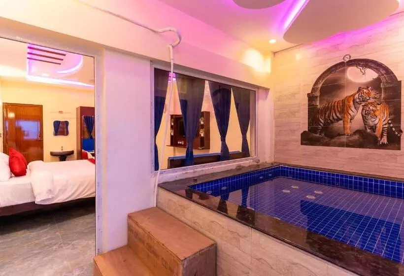 Hotelli Auro Beach Resort