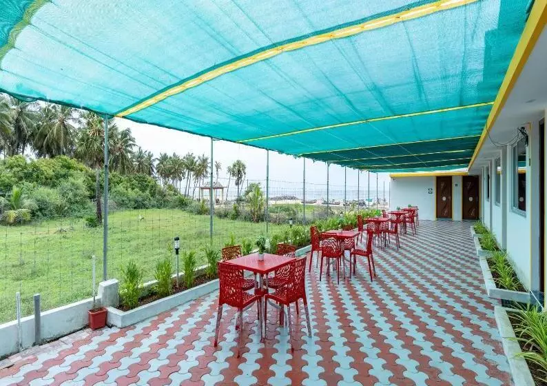 Hotelli Auro Beach Resort