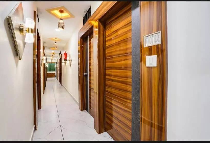 ホテル Sagun Inn Cg Road