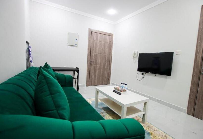 فندق Star Night Apartments