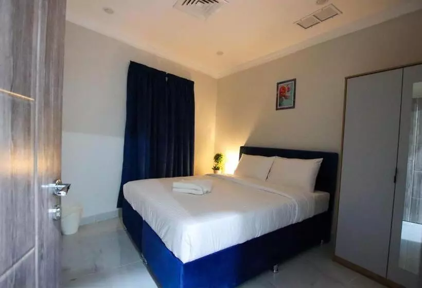 ホテル Star Night Apartments