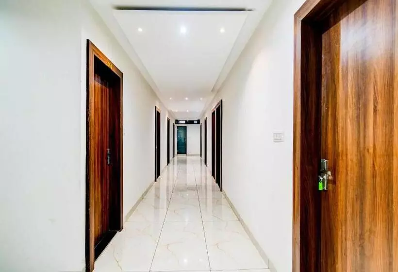 Super Hotel O Green Wood