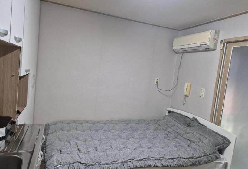 Pansiyon Petit House