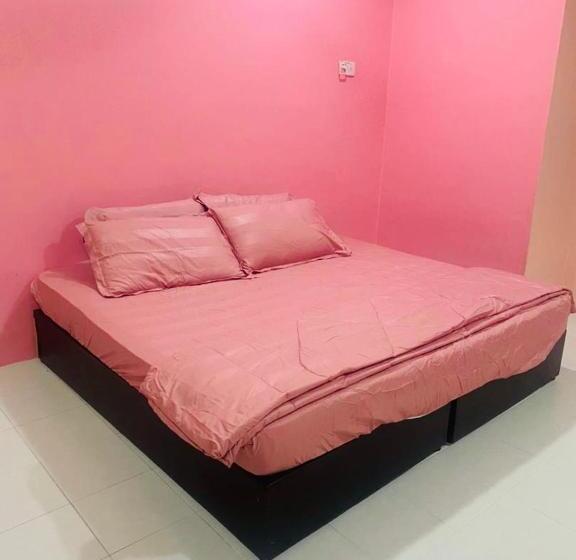 بنسيون Batang Kali Home Stay On The Hill