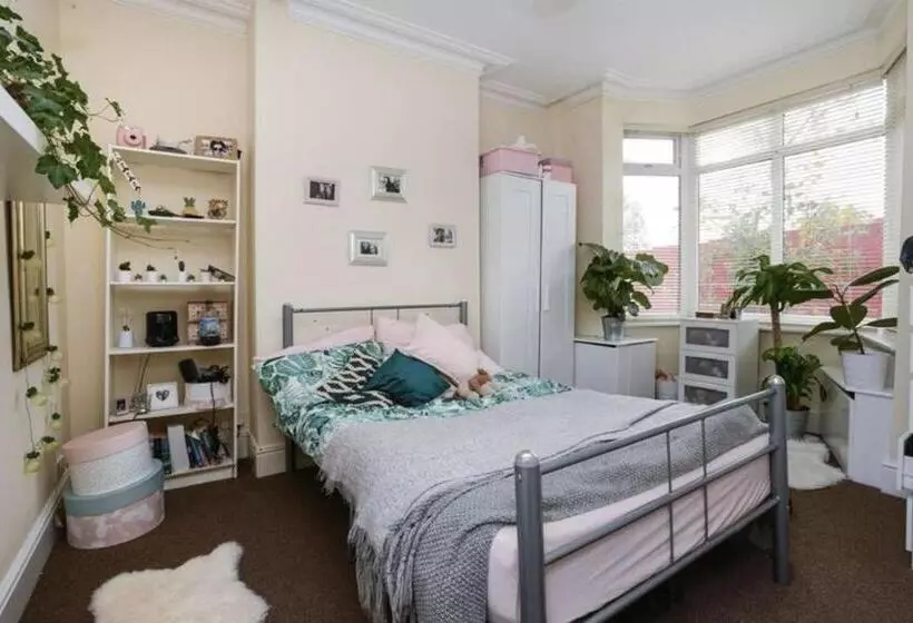 ペンション Kasu Lodge   Sneinton, Nottingham