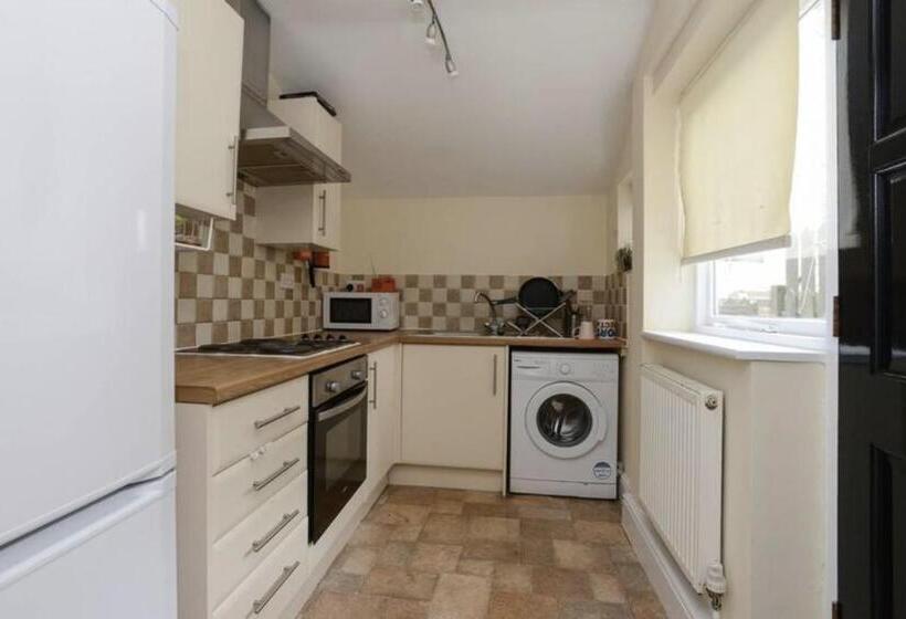 膳宿费 Kasu Lodge   Sneinton, Nottingham