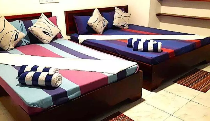 پانسیون Lilly Rooms