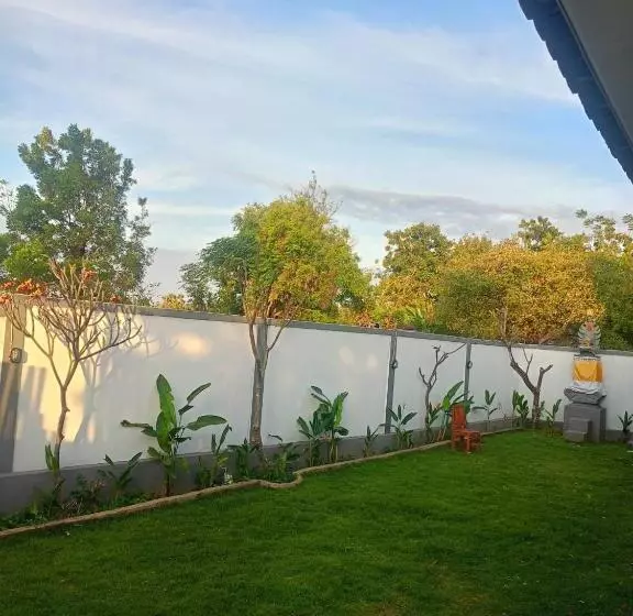 Majatalo Me Sari Guest House