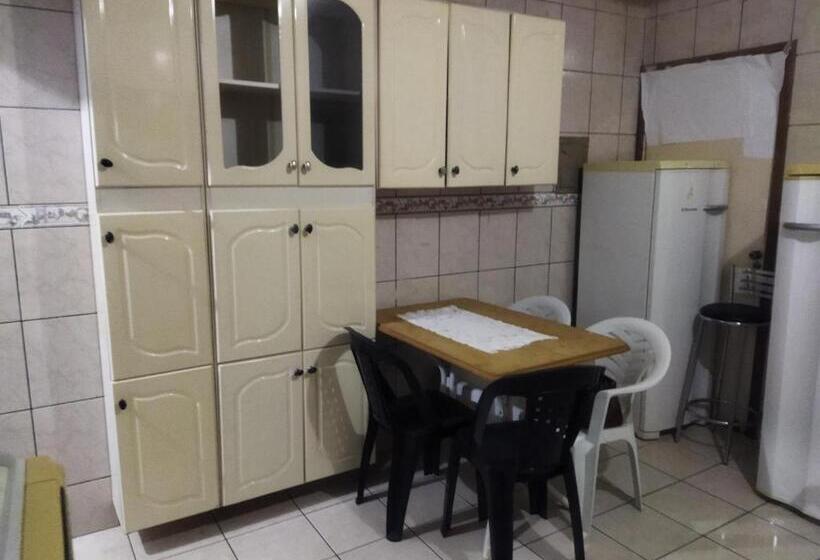 פנסיון Roster 4 Pessoas