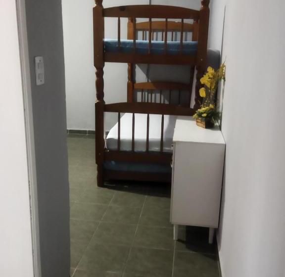 פנסיון Roster 4 Pessoas