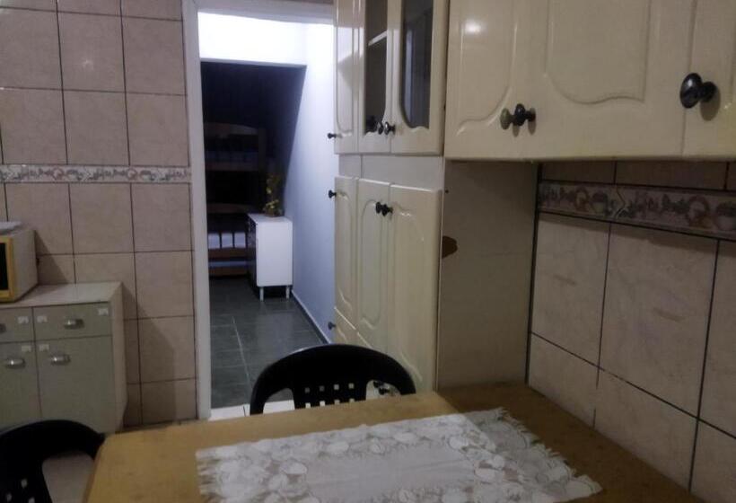 פנסיון Roster 4 Pessoas