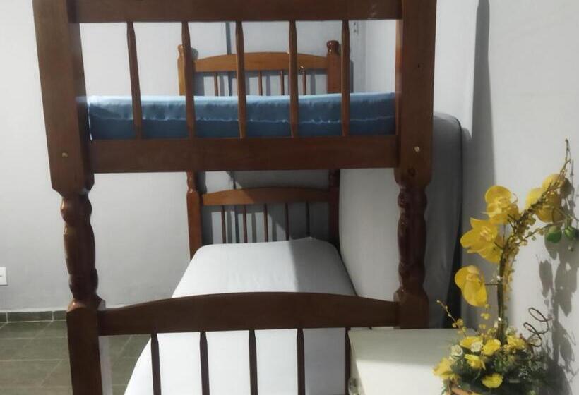 פנסיון Roster 4 Pessoas