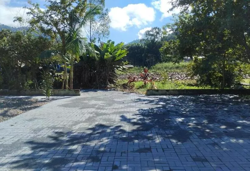 Majatalo Suítes Garden