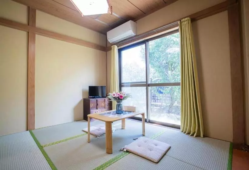 Majatalo Toko Inn Courtyard
