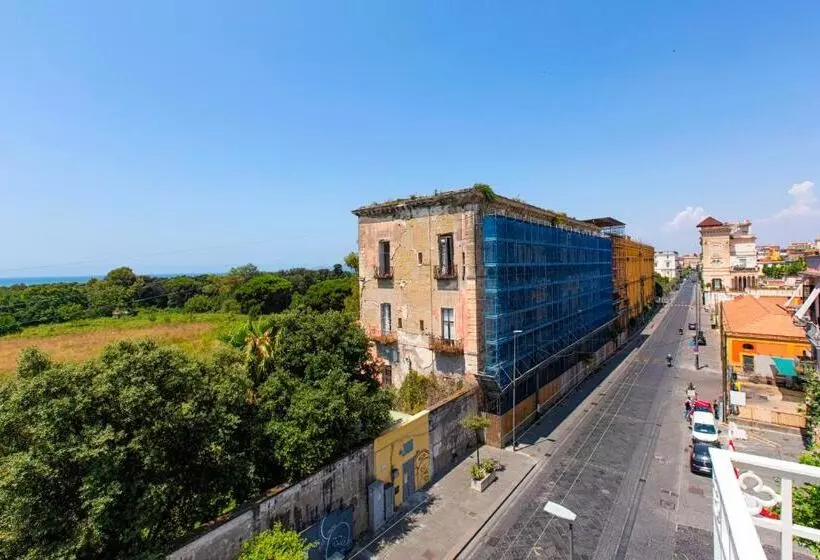 Vesuvius Palace Apart