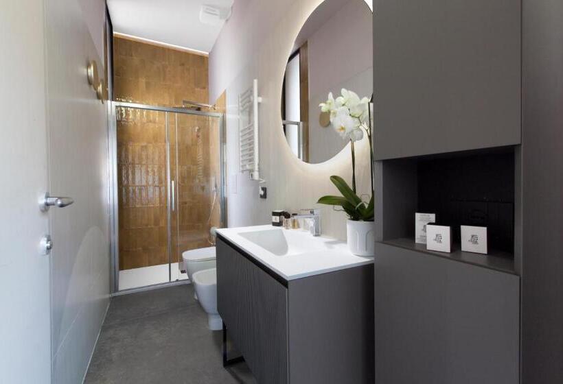 Vesuvius Palace Apart