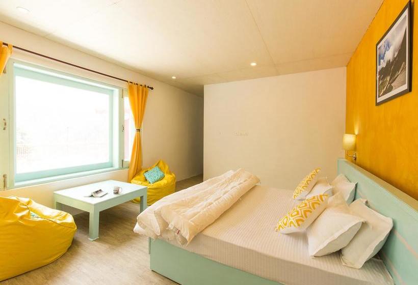 فندق صغير Zostel Dalhousie