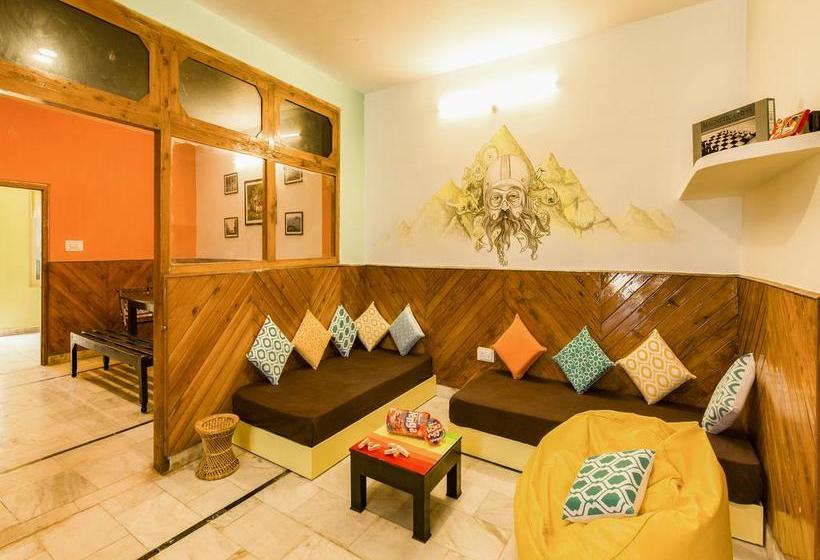 فندق صغير Zostel Dalhousie