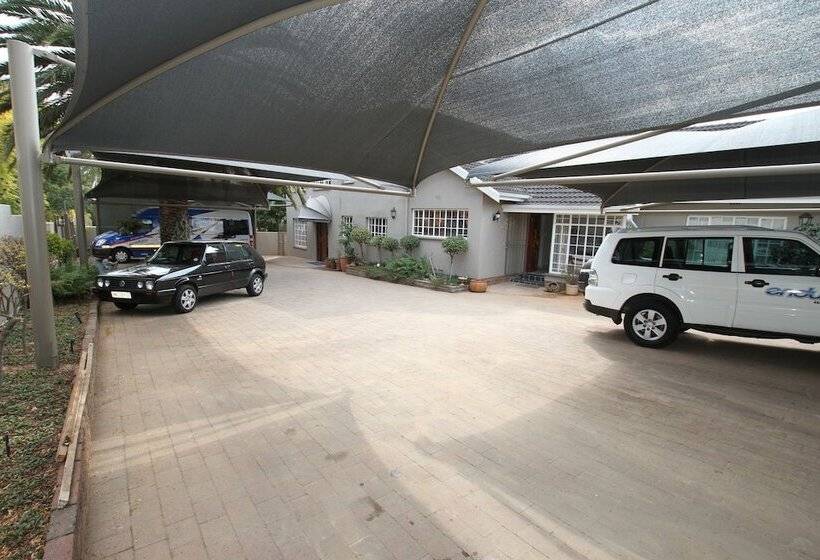 تختخواب و صبحانه 49oncherry