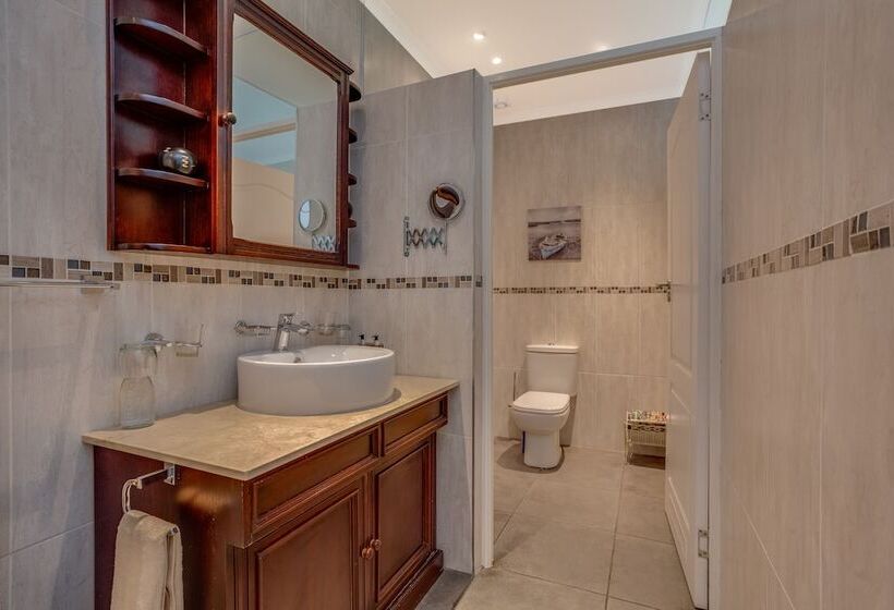 تختخواب و صبحانه 49oncherry