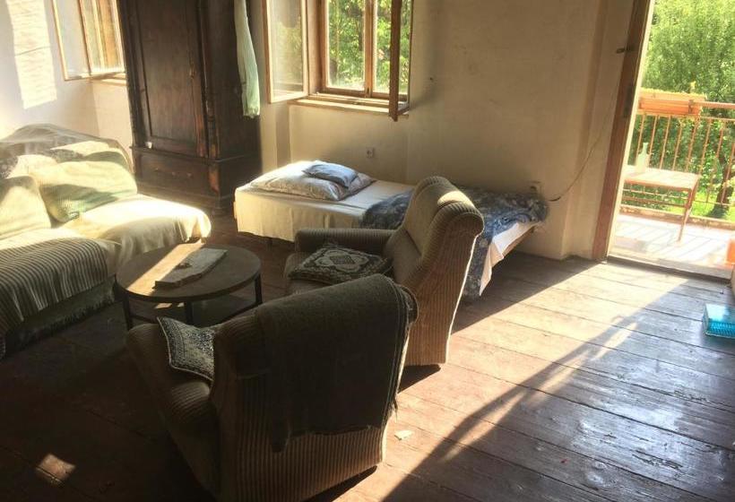 مبيت وإفطار Cesta