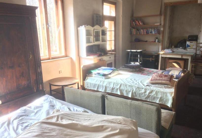 مبيت وإفطار Cesta