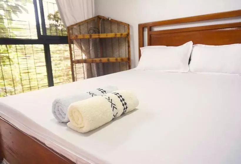 ベッドアンドブレックファースト B&r Hostel Nagtabon