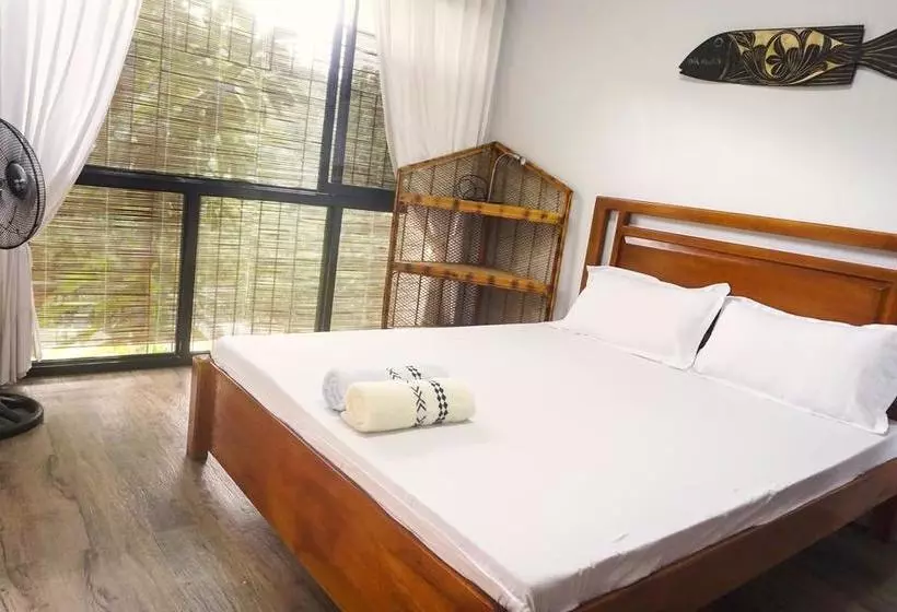 ベッドアンドブレックファースト B&r Hostel Nagtabon