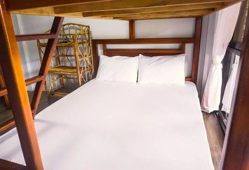 ベッドアンドブレックファースト B&r Hostel Nagtabon
