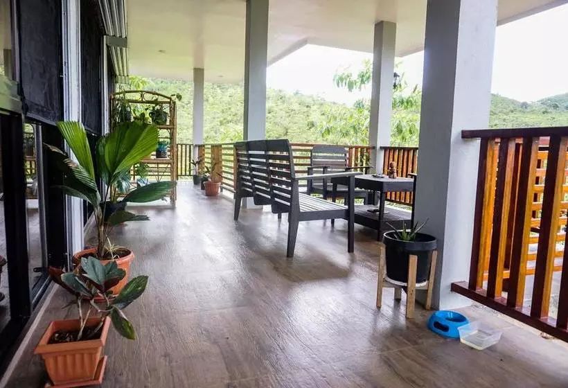 ベッドアンドブレックファースト B&r Hostel Nagtabon