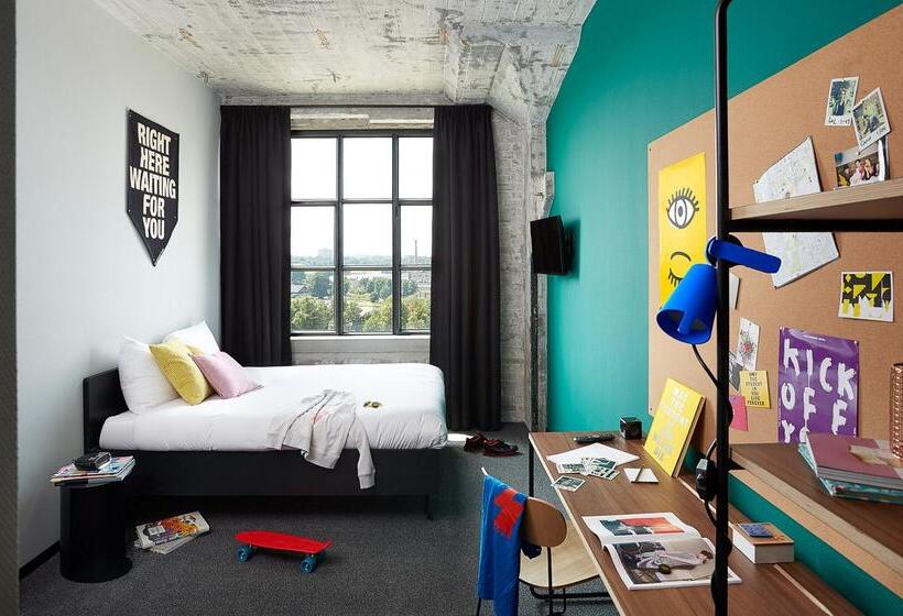 Hotelli The Social Hub Maastricht