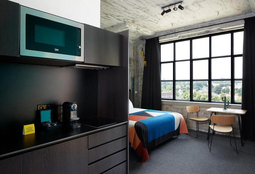 Hotelli The Social Hub Maastricht