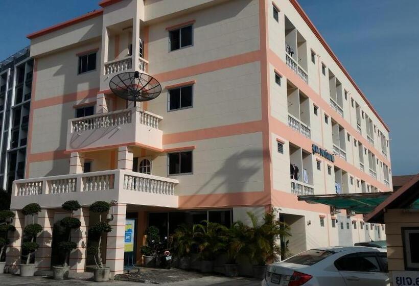 בית מלון כפרי Uj Apartment