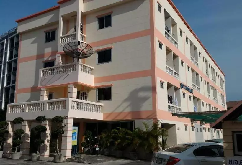Hotelli Uj Apartment