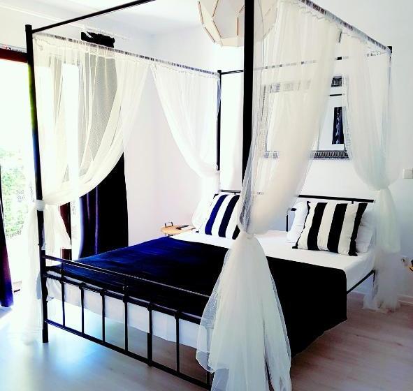 مُتل Argö Costinești