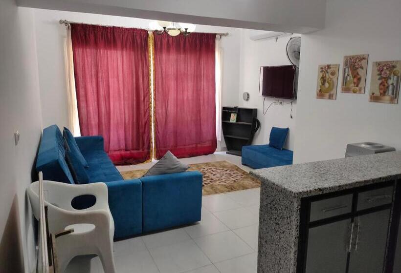 شالية قرية بالميرا اطلالة مسبح