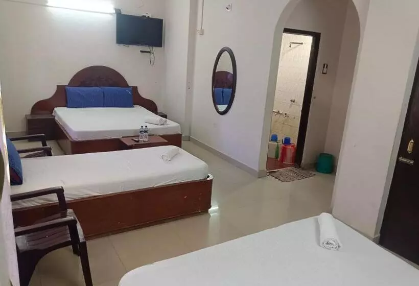 ユースホステル Sree Balaji Hotel   Lodge