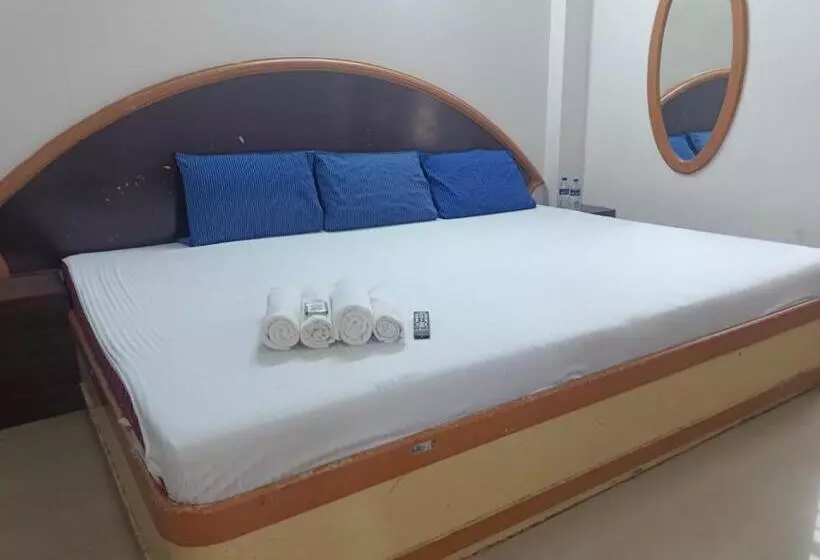 ユースホステル Sree Balaji Hotel   Lodge