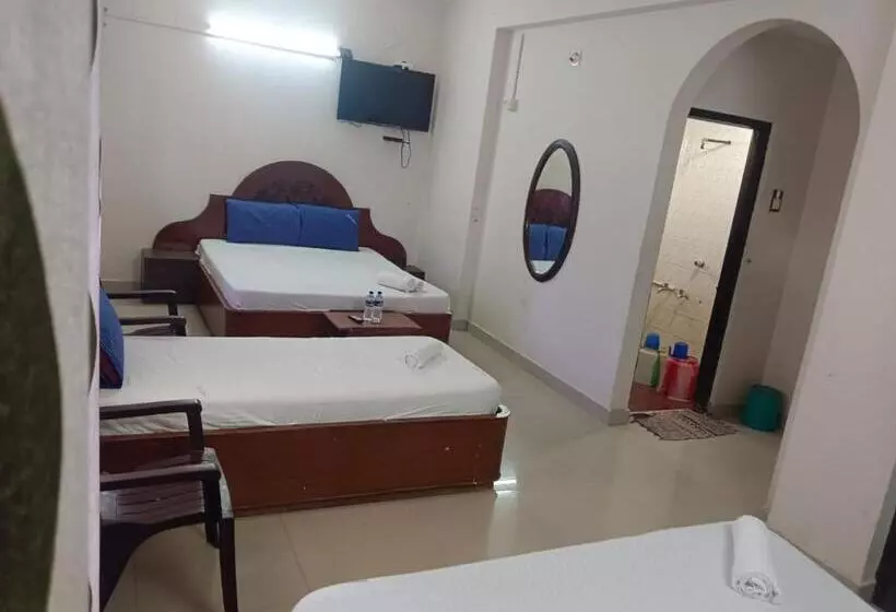 ユースホステル Sree Balaji Hotel   Lodge