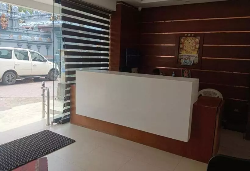 ユースホステル Sree Balaji Hotel   Lodge