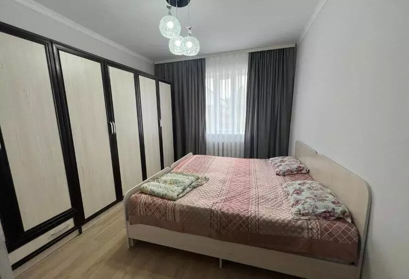 تختخواب و صبحانه House 7