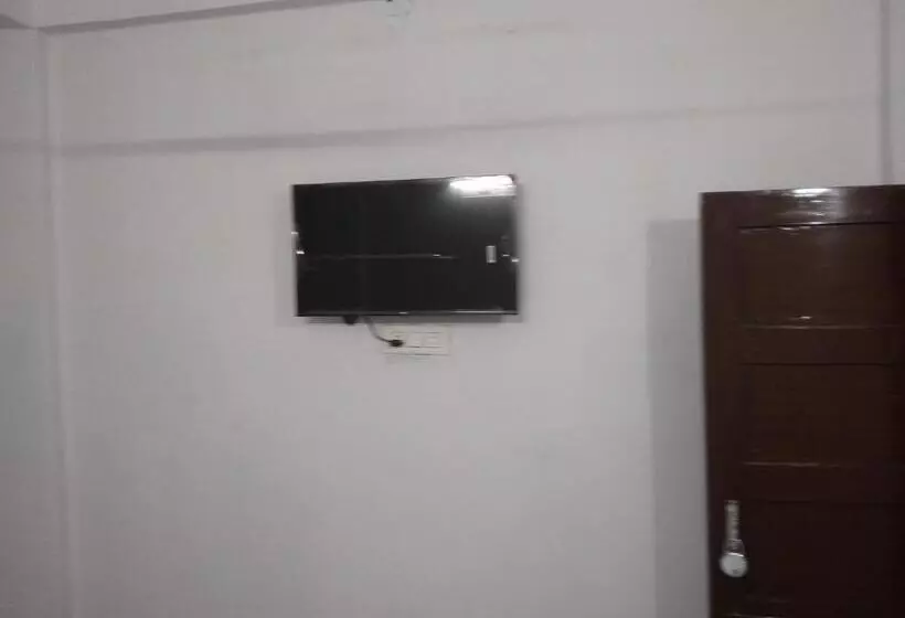 Hotelli Aditya Lodge