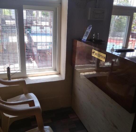 בית מלון כפרי Aditya Lodge