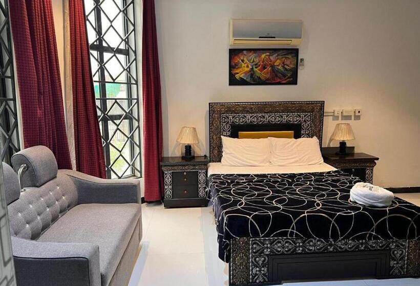 هتل Farm House No 25