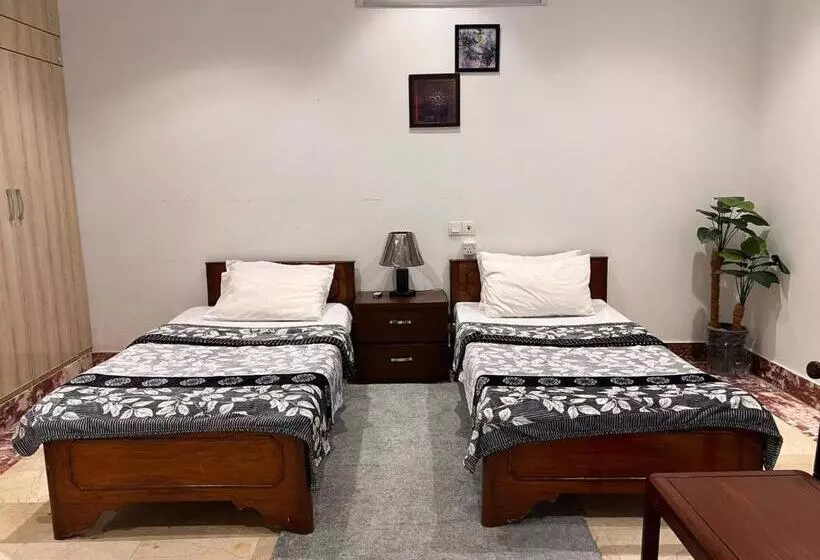 هتل Farm House No 25