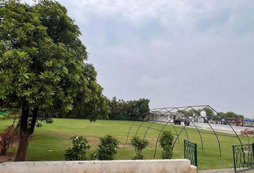 هتل Farm House No 25