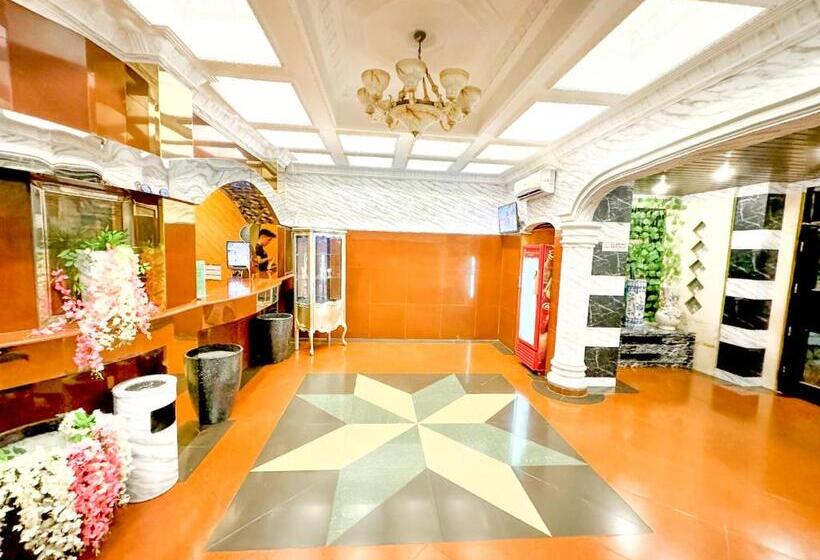 酒店 Grand Bandara