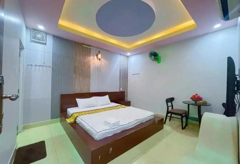 هتل Nhà Nghỉ Phương Nam 10