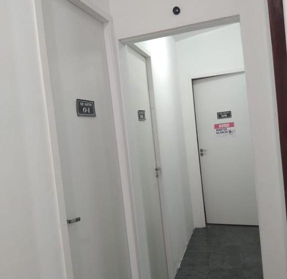 Hotel Quarto Para 1 Pessoa Com Ventilador