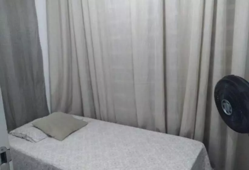 ホテル Quarto Para 1 Pessoa Com Ventilador